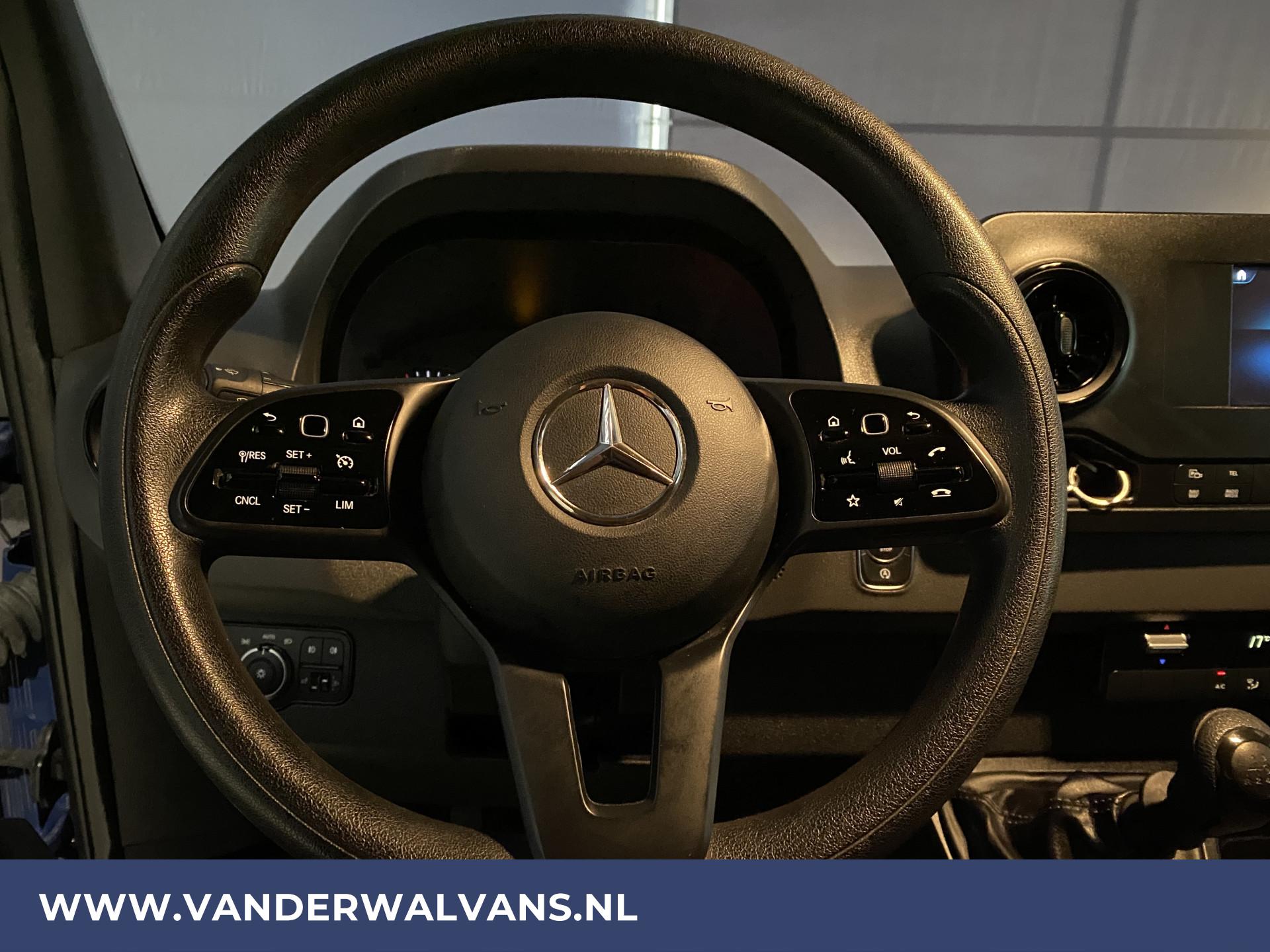 Foto 7 van Mercedes-Benz 314CDI 143pk Achterwielaandrijving L2H2 Euro6 Airco | Camera | Navigatie