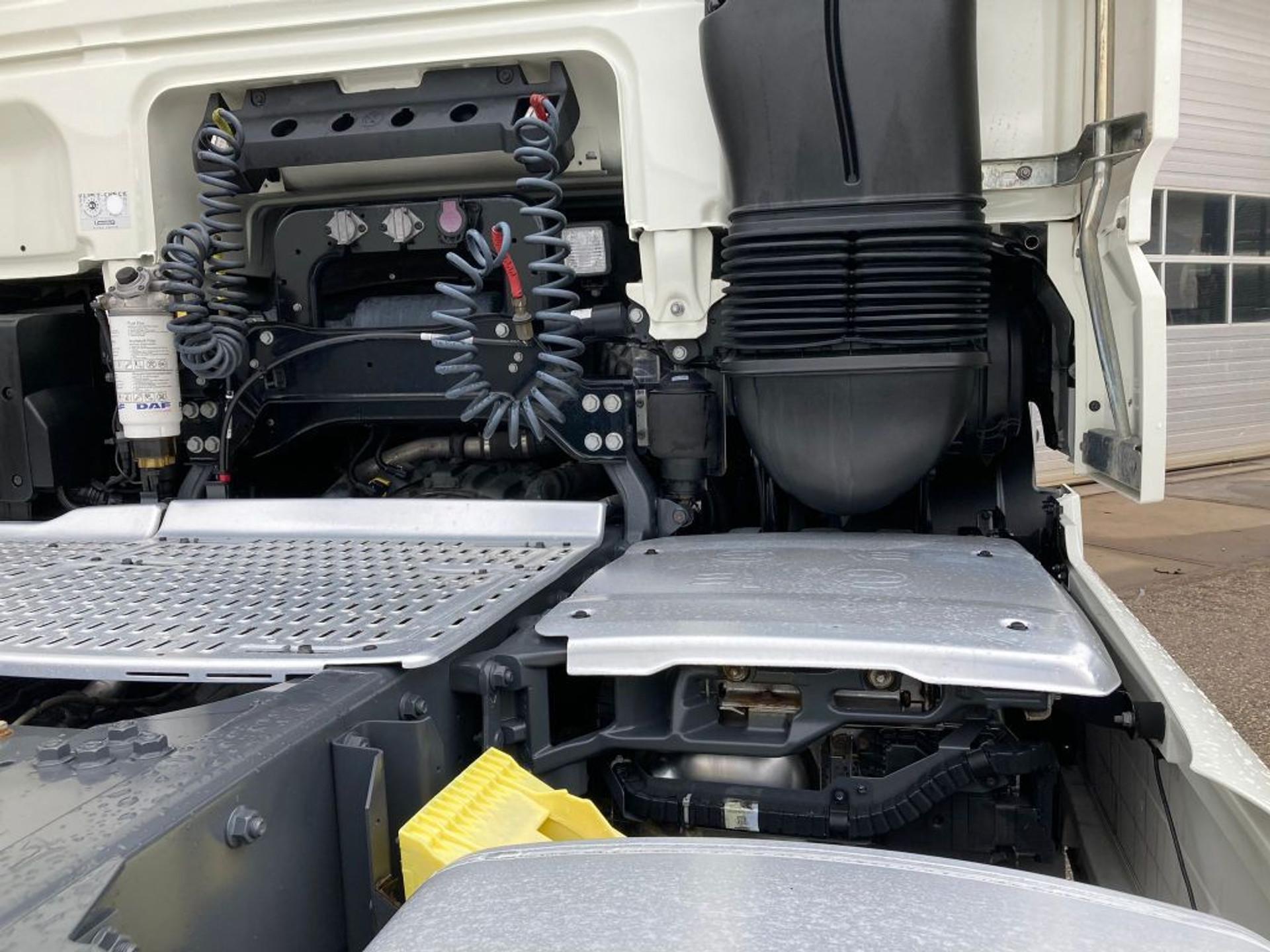 Foto 11 van DAF XF 480 FT Super Space Cab FULL LED PCC Truckphone White Used
