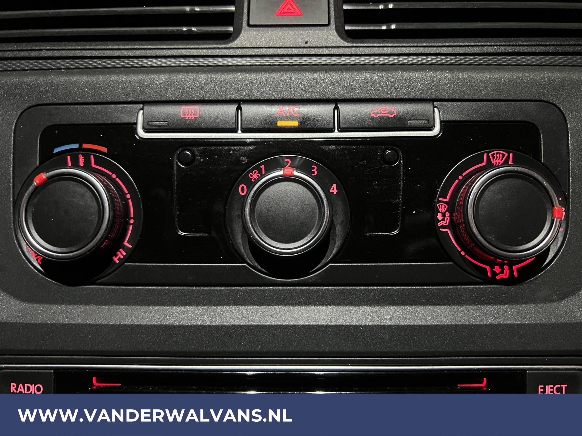 Foto 7 van Volkswagen Caddy 2.0 TDI L1H1 Euro6 Airco | Cruisecontrol | Navigatie | Omvormer | Apple Carplay
