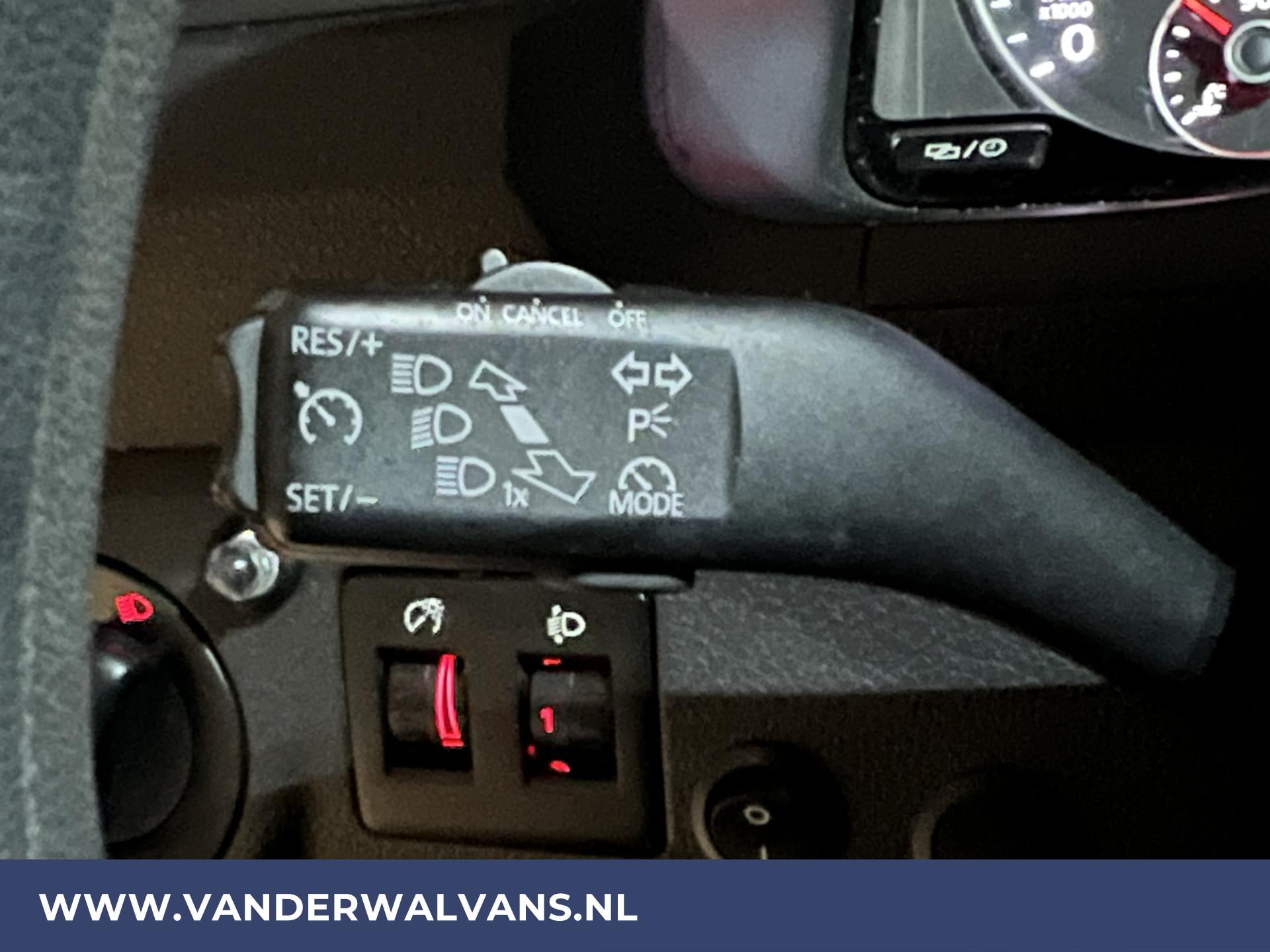 Foto 8 van Volkswagen Caddy 2.0 TDI L1H1 Euro6 Airco | Cruisecontrol | Navigatie | Omvormer | Apple Carplay