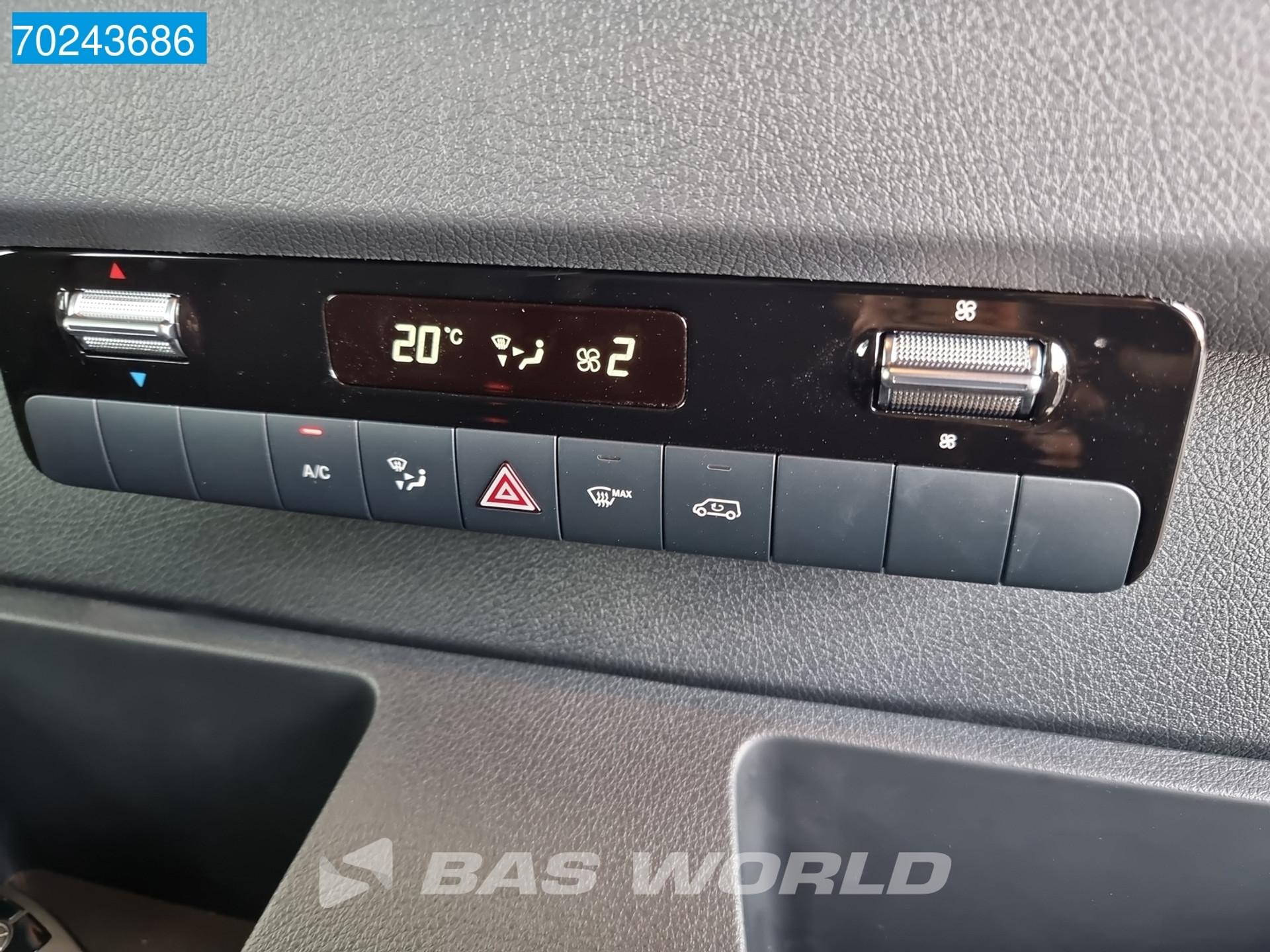Foto 17 van Mercedes-Benz Sprinter 319 CDI Automaat L3H2 10''Navi Airco Cruise LED Camera 15m3 Airco Cruise control