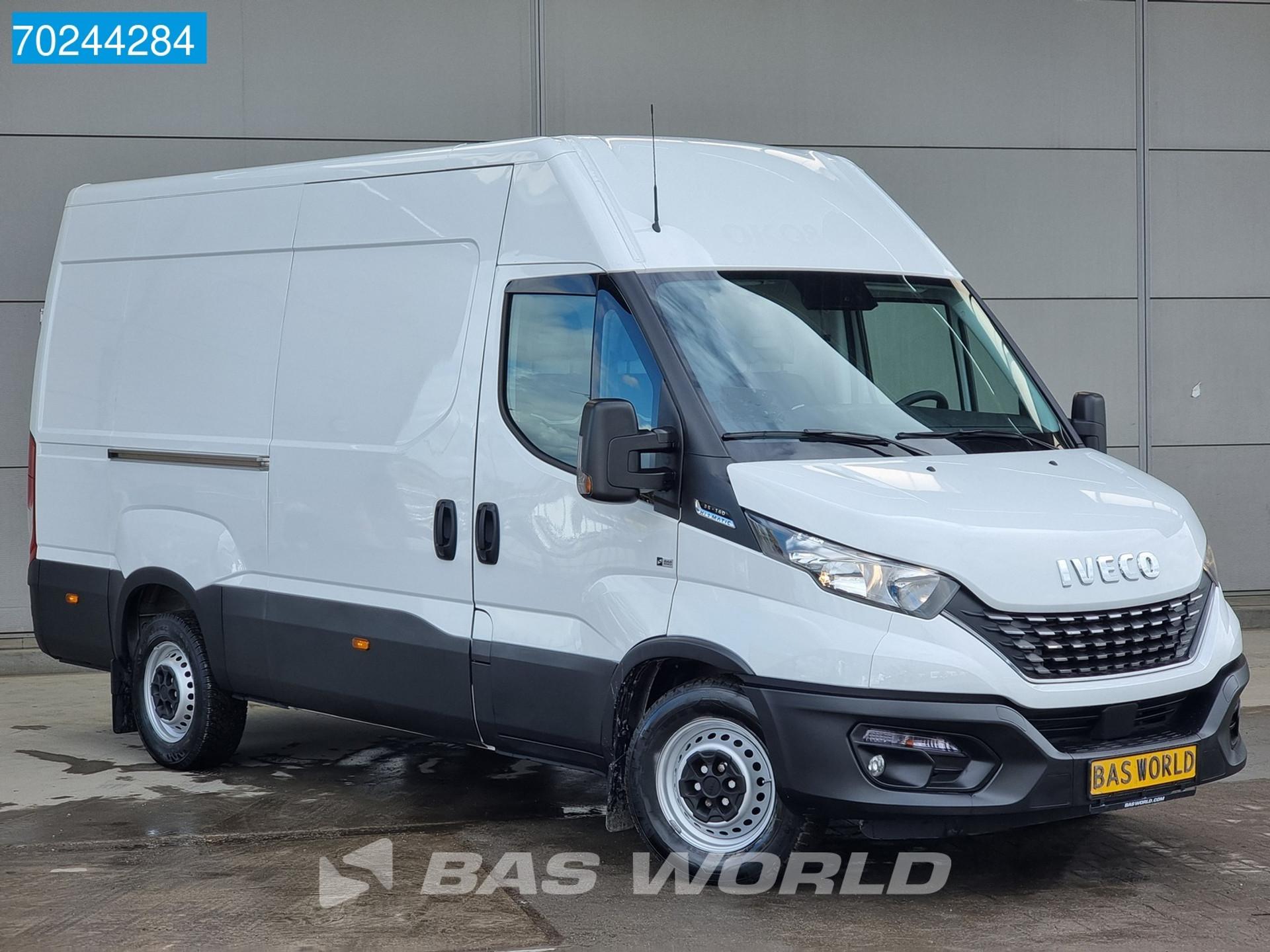 Foto 3 van Iveco Daily 35S14 Automaat L2H2 Airco Cruise Standkachel 12m3 Airco Cruise control